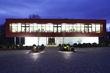 hochwertiges Bürogebäude