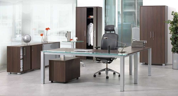 Büromöbel fürs Chefbüro