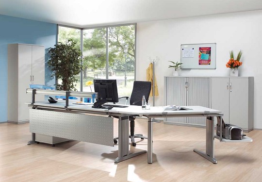 Büroschreibtische